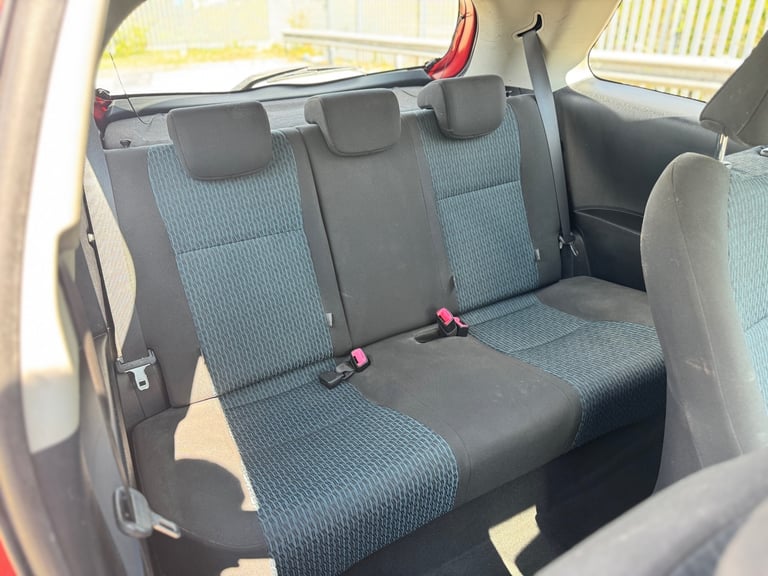 2013 Toyota Yaris 1.4 D-4D TR 3dr HATCHBACK Diesel Manual