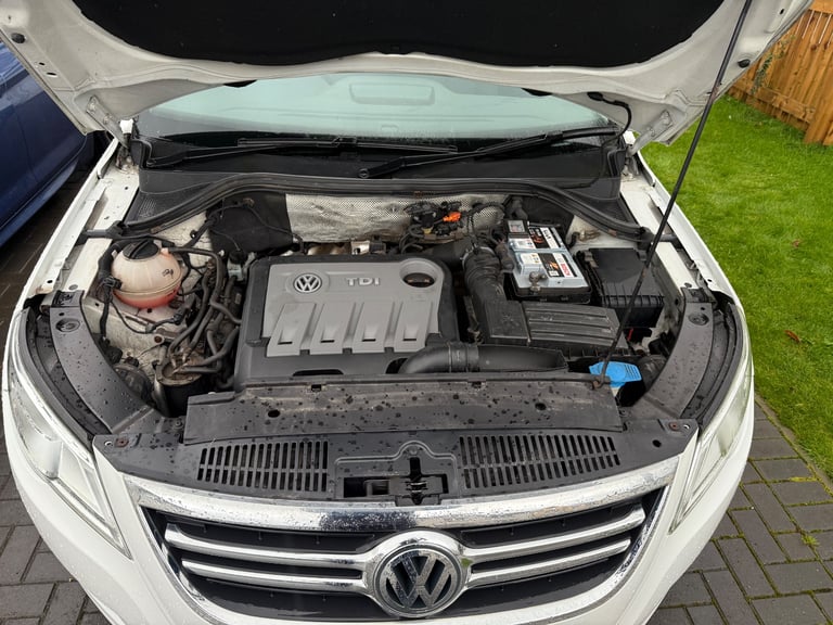 Volkswagen, TIGUAN, Estate, 2011, Manual, 1968 (cc), 5 doors