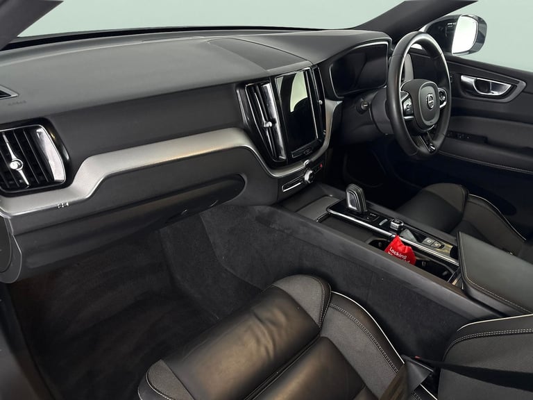 2022 Volvo XC60 2.0 B4 MHEV Plus SUV 5dr Diesel Hybrid Auto AWD Euro 6 (s/s) (197 ps) - CAR Suv H...
