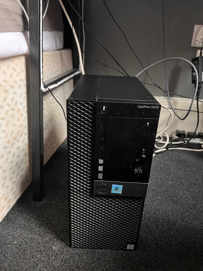 Dell Optiplex 5040  (256GB SSD, Intel Core i5-6500, 3.2GGHz, 16GB) Desktop