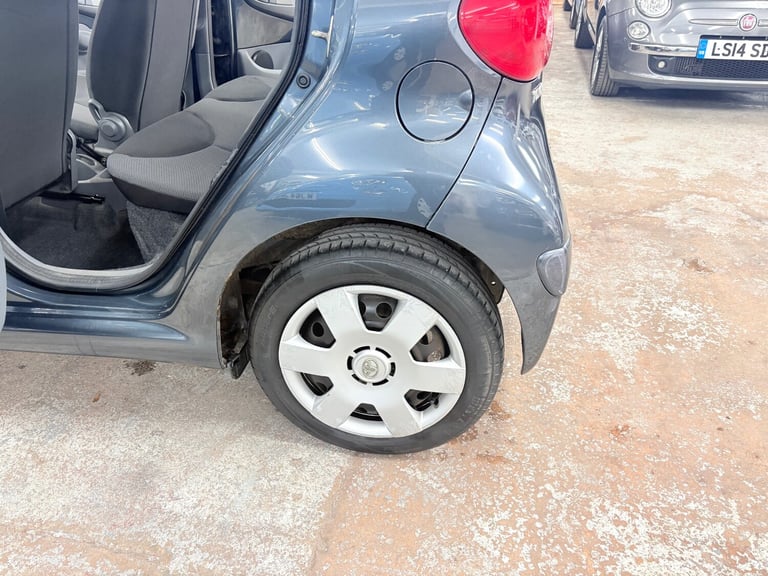 2007 Toyota AYGO 1.0 VVT-i + 5dr MMT HATCHBACK Petrol Automatic