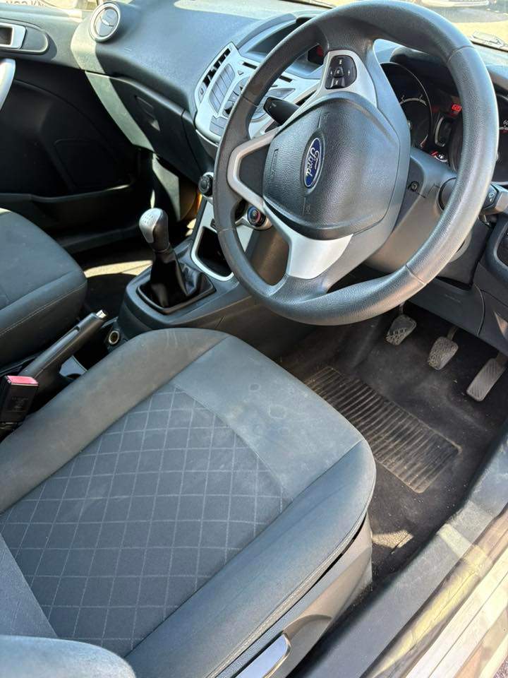 ford fiesta edge 1.4 tdci 2012/12 plate with 168k and a march 2026 mot
