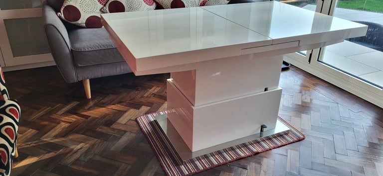 TWO IN ONE COFFEE/DINING TABLE