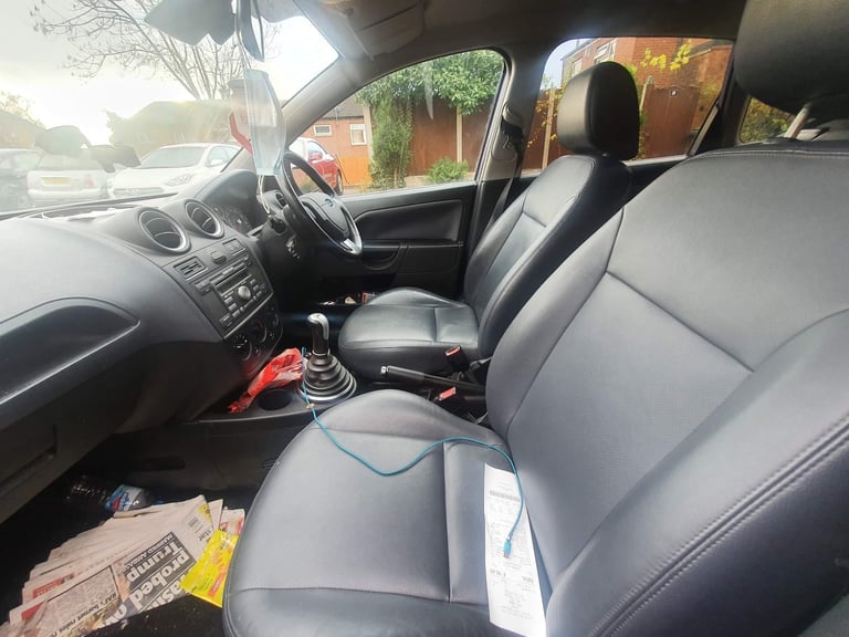 2008 Ford Fiesta 1.4 Ghia 5dr HATCHBACK Petrol Manual - Image 8