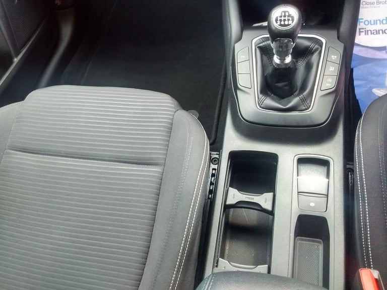 2018 Ford Focus 1.0 EcoBoost FSH 125 Titanium 5dr HATCHBACK Petrol Manual