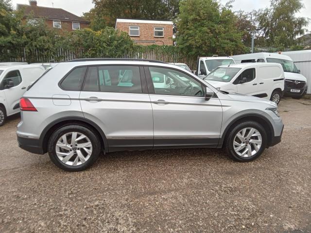 2022 Volkswagen Tiguan 1.5 Tsi 150 Life 5Dr Dsg SUV Petrol Automatic