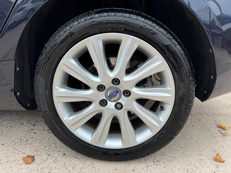 2016 Volvo V40 2.0 D3 SE Lux Nav Euro 6 (s/s) 5dr HATCHBACK Diesel Manual