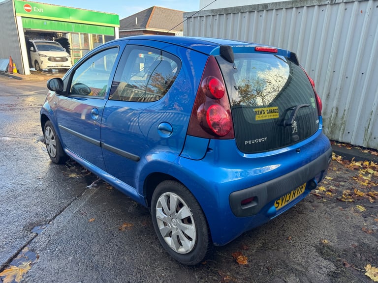 Peugeot, 107, Hatchback, 2013, Manual, 998 (cc), 5 doors