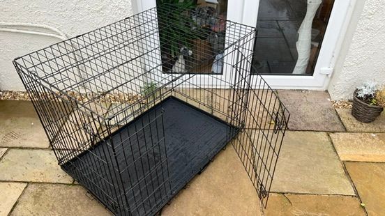 Barkshire Heavy Duty Dog Crate with Divider - XLarge 107 x 74cm