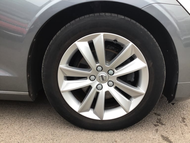 2019 Volvo V60 2.0 D4 Momentum Pro Estate 5dr Diesel Auto Euro 6 (s/s) (190 ps)