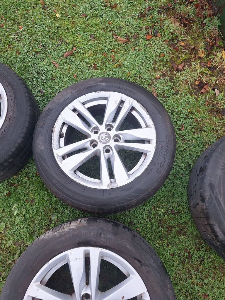 Vauxhall astra k alloy wheels 