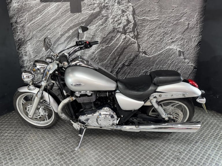 TRIUMPH THUNDERBIRD 1600 2009