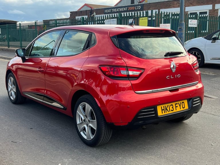 2013 Renault Clio 1.2 16V Dynamique MediaNav 5dr HATCHBACK Petrol Manual