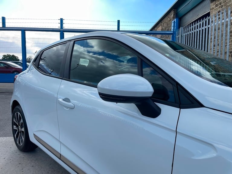 2020 Renault Clio ICONIC 1.5 DCI HATCHBACK Diesel Manual