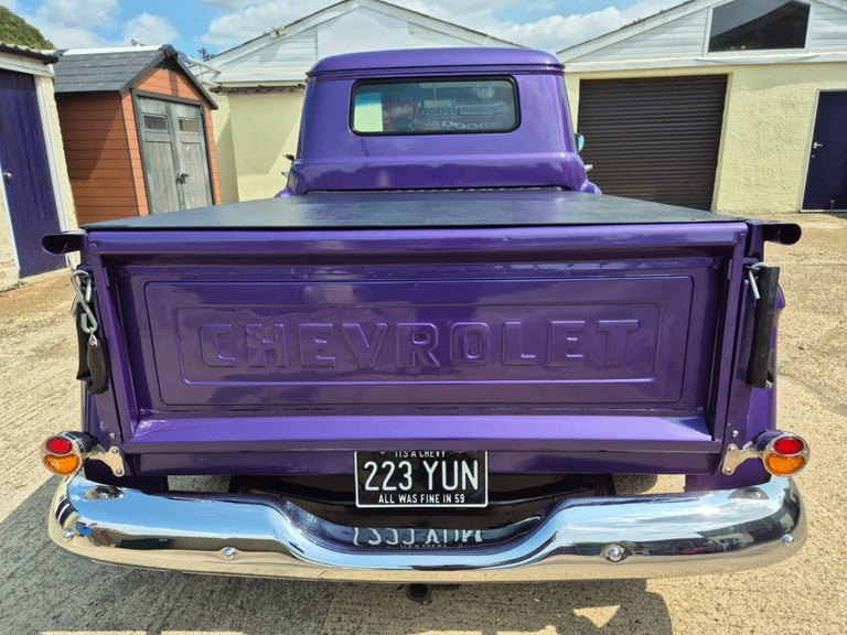 1959 CHEVROLET APACHE V8 CLASSIC CUSTOM AMERICAN