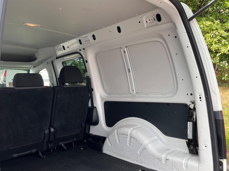 2019 Volkswagen Caddy Maxi 2.0 TDI 102PS Kombi Van WINDOW VAN Diesel Manual