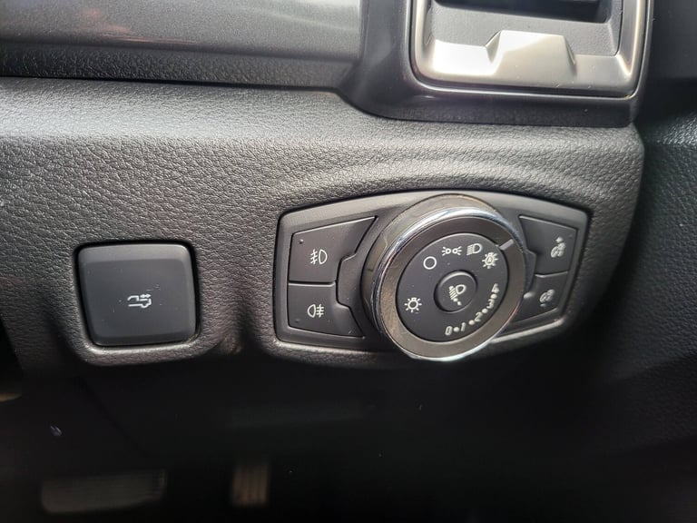 2022 Ford Ranger Stormtrak 2.0 EcoBlue 213 Auto PICK UP DIESEL Automatic