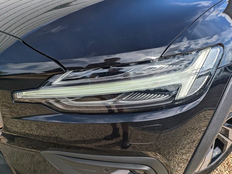 2020 Volvo V60 Cross Country B5 MHEV Estate HYBRID Automatic