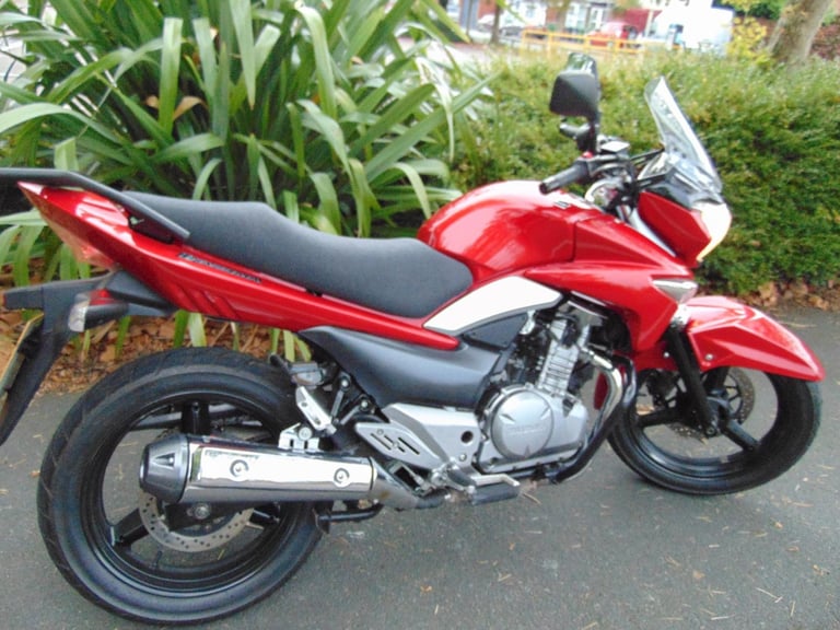 Suzuki GW250L3 Inazuma lightweight 250 naked beginner friendly learner commuter 
