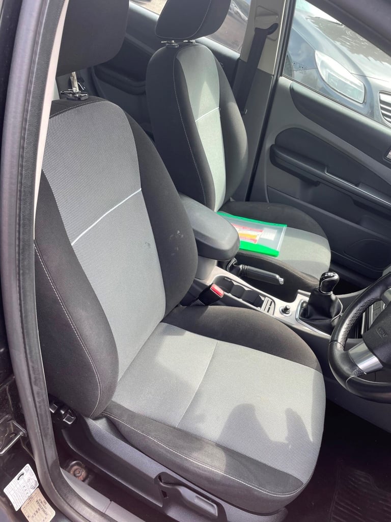 2010 Ford Focus 1.6 TDCi Zetec 5dr [110] [DPF] HATCHBACK Diesel Manual