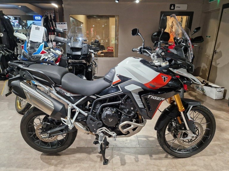 TRIUMPH TIGER 900 RALLY PRO