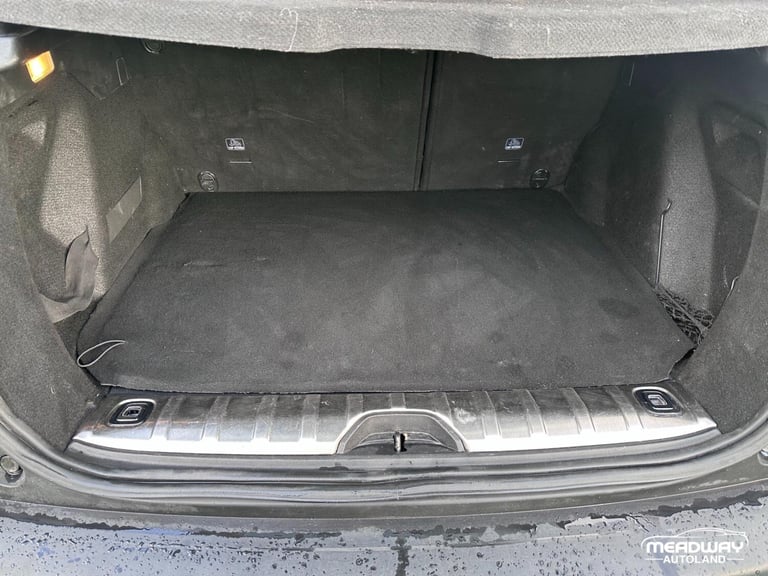 2018 Peugeot 2008 1.2 PureTech Allure Euro 6 5dr HATCHBACK Petrol Manual