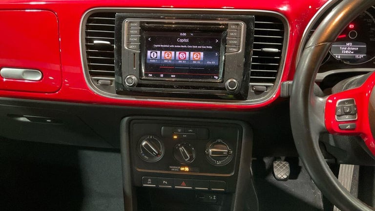 2015 Volkswagen Beetle 2.0 TDI 110 BlueMotion Tech Design 2dr CONVERTIBLE DIESEL Manual