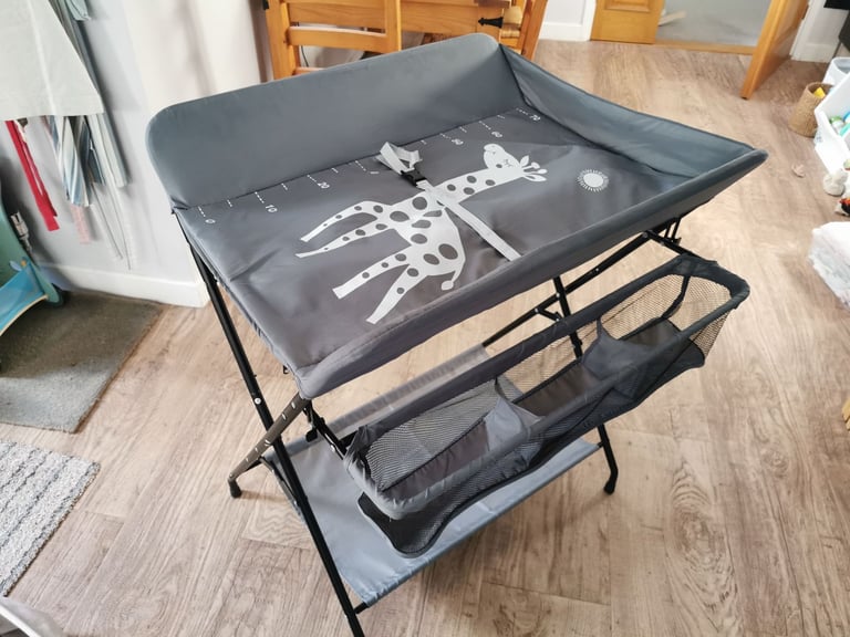 Baby change table gumtree on sale