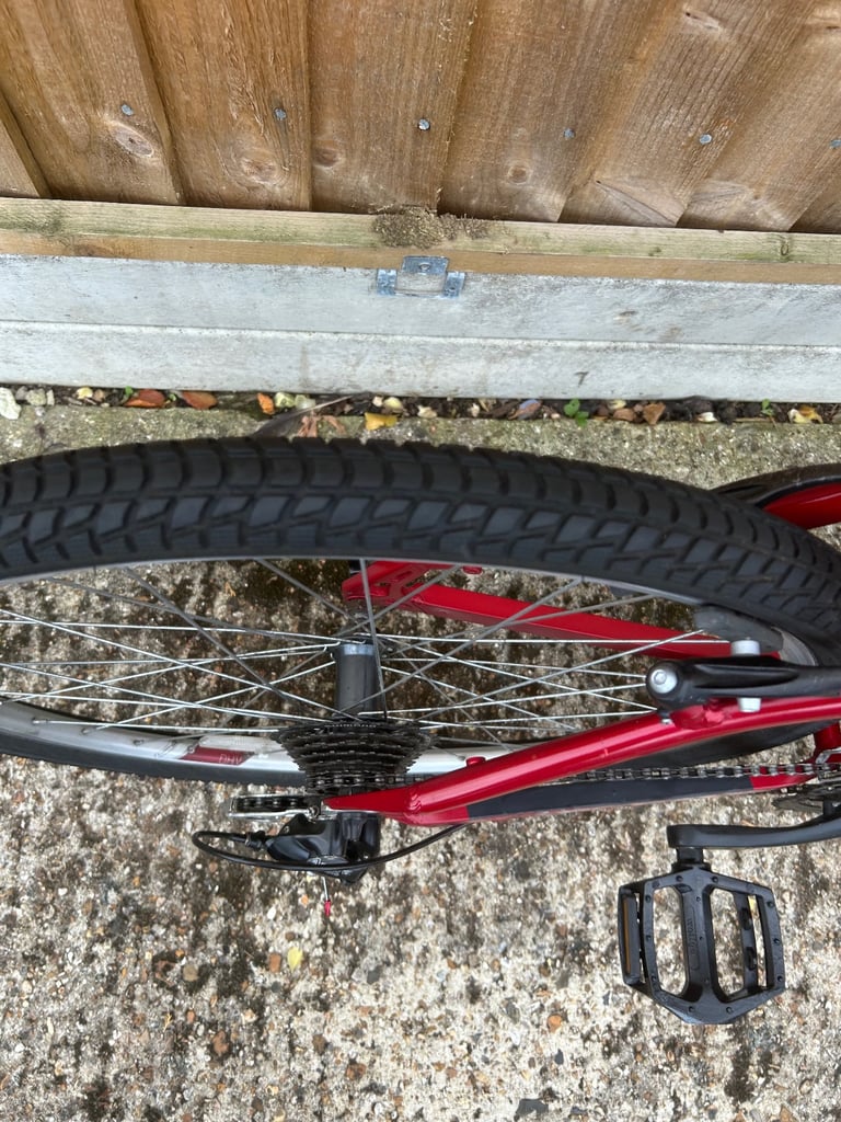 Carrera Subway 13 Ltd Bike 18” frame. Serviced 