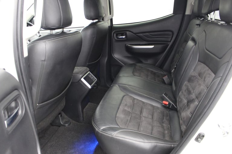 2020 Mitsubishi L200 Doublecab 2.2 Di-D Barbarian X 4WD Automatic Double Cab Pick-up Diesel Autom...
