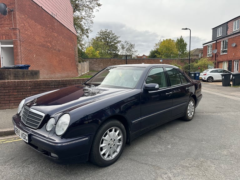 Mercedes-Benz, E CLASS, Saloon, 2001, Semi-Auto, 2155 (cc), 4 doors