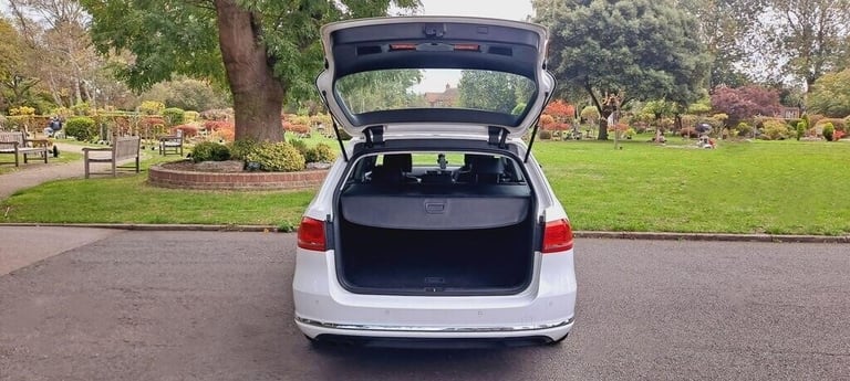2014 Volkswagen Passat 2.0 TDI Bluemotion Tech Executive 5dr Estate £35 road tax ESTATE Diesel Ma...