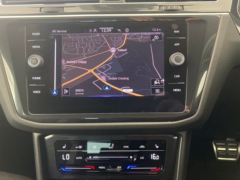 2021 Volkswagen Tiguan 1.5 TSI R-Line SUV 5dr Petrol DSG Euro 6 (s/s) (150 ps) - CARPLAY - KEYLES...
