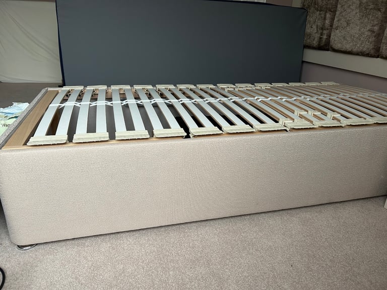 image for Single adjustable bed
