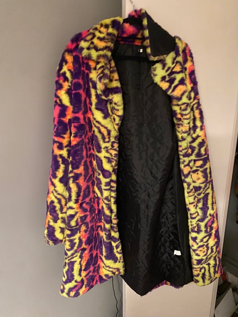 New xl Mens coat no offer 