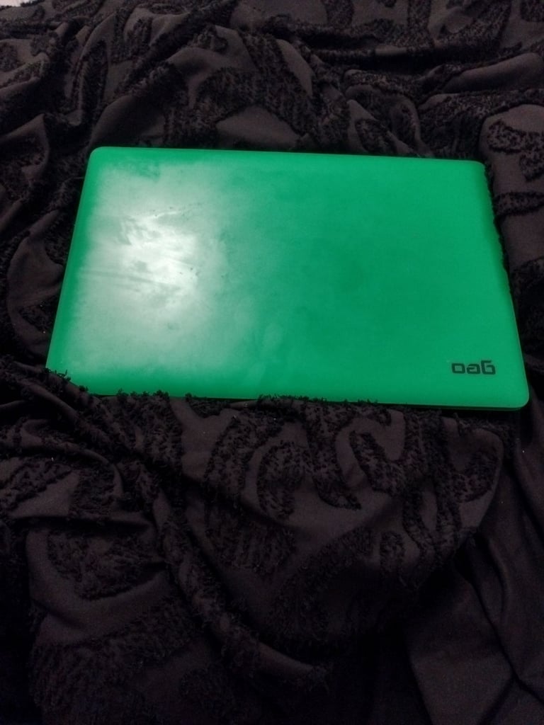 image for GeoBook 240 14.1" Intel Pentium Green -N5030 1.1GHz Minecraft