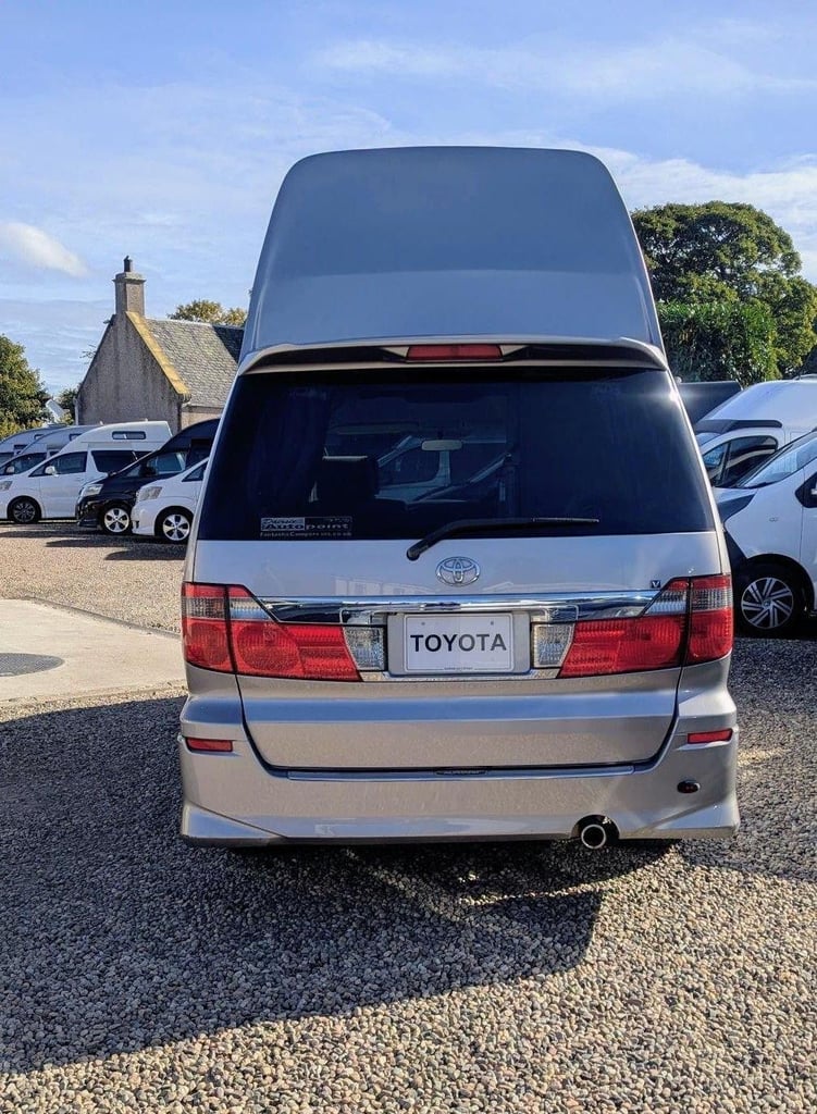 2004 TOYOTA ALPHARD CAMPERVAN