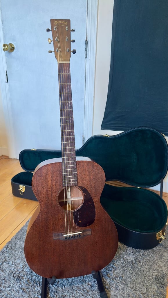Martin 000-15M All Solid Mahogany Acoustic Guitar + Hard Case