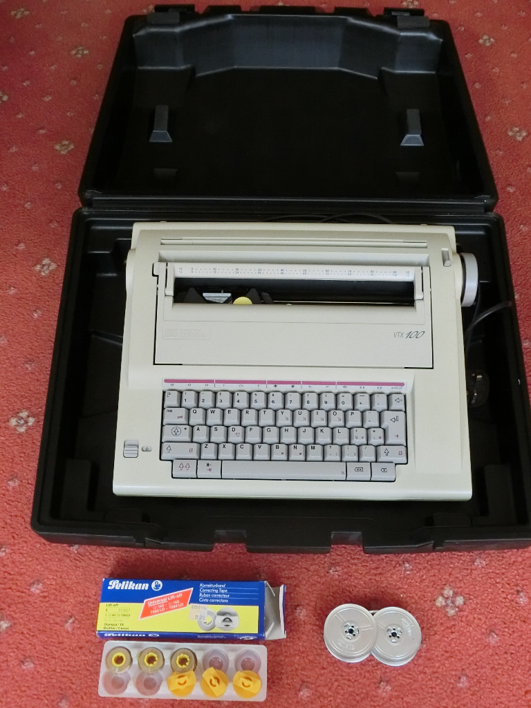 Smith Corona Electric Typewriter - Collection Ascot Berkshire