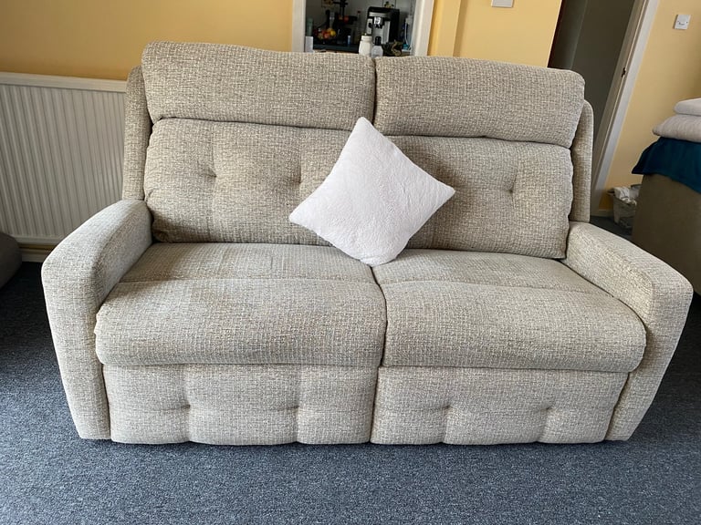 2 SEATER SOFA VGC - DELIVERY AVAILABLE 
