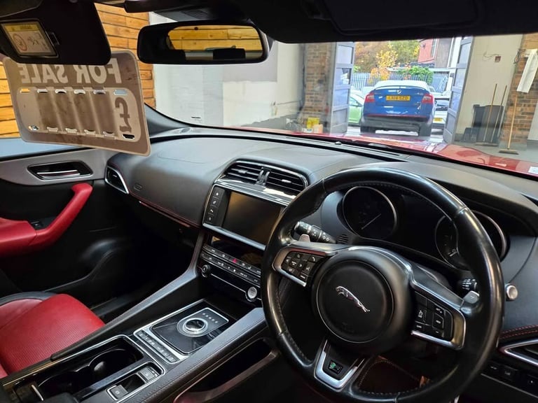 2017 Jaguar F-Pace 2.0d R-Sport 5dr Auto ESTATE Diesel Automatic