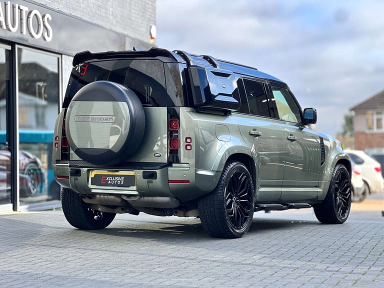 2020 Land Rover Defender 110 2.0 SD4 S SUV + BODYKIT + 22 ALLOYS + 5dr Diesel Auto 4WD Euro 6 (s/...