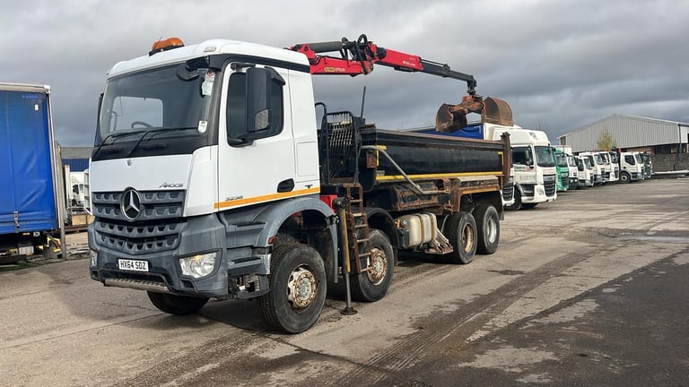 image for Mercedes-Benz Arocs