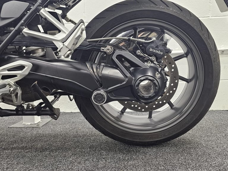 BMW R1250 R SE - FULL BMW HISTORY - LONG MOT 