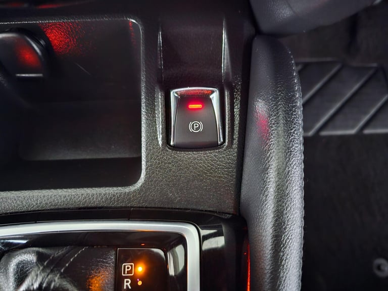 2018 Nissan Qashqai 1.2 DIG-T Acenta XTRON Euro 6 (s/s) 5dr HATCHBACK Petrol Automatic