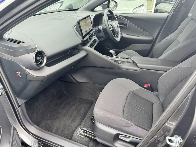 2025 Toyota C-HR 2.0 VVT 13.6kWh Design CVT Euro 6 (s/s) 5dr HATCHBACK Petrol/Electric Hybrid Aut...