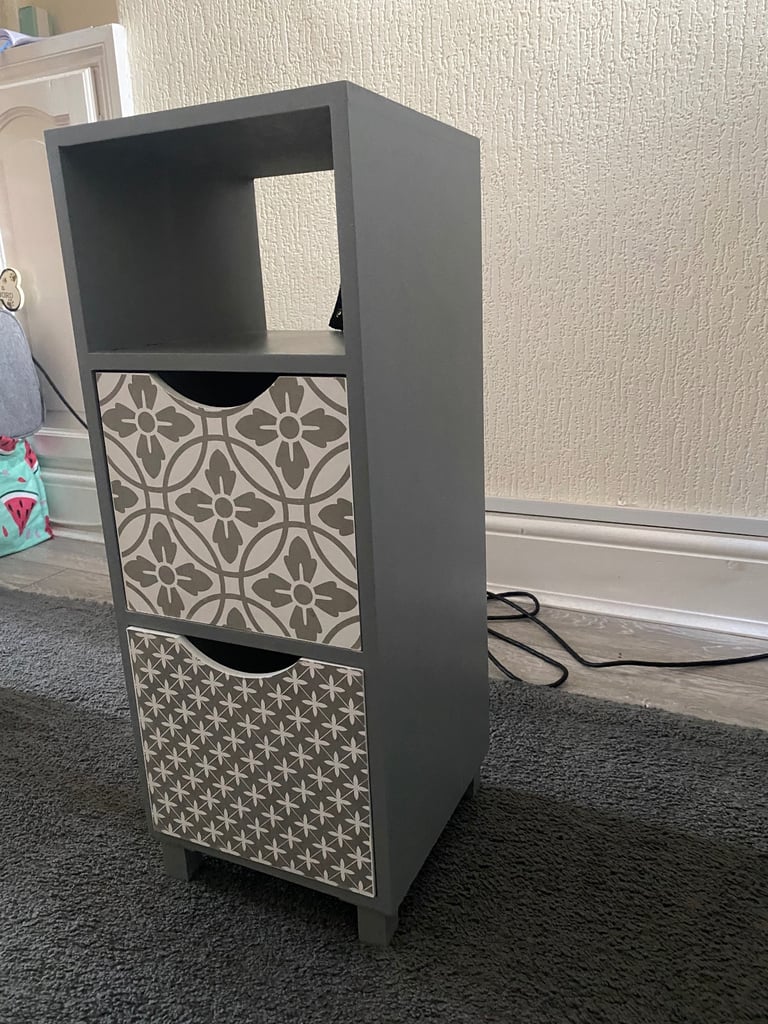 Storage draws with caddy 