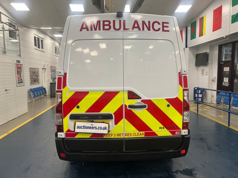 2016 Renault Master LM35 BUSINESS 2.3DCI 130PS LWB 7 SEAT DISABLED ACCESS MINIBUS C/W STRETCHER P...