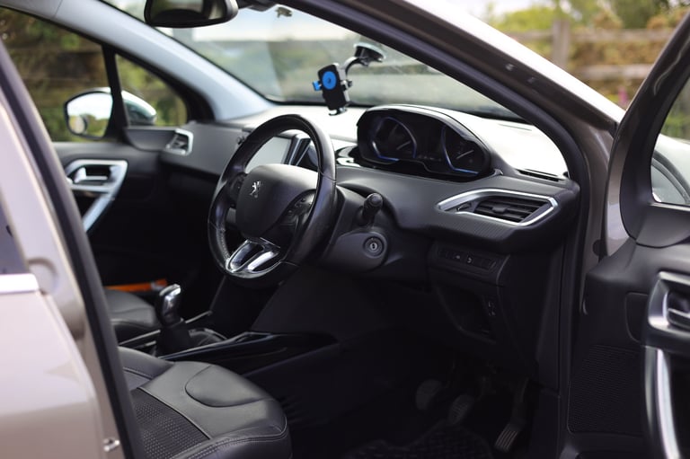 Peugeot 2008 1.6 BlueHDi 2016