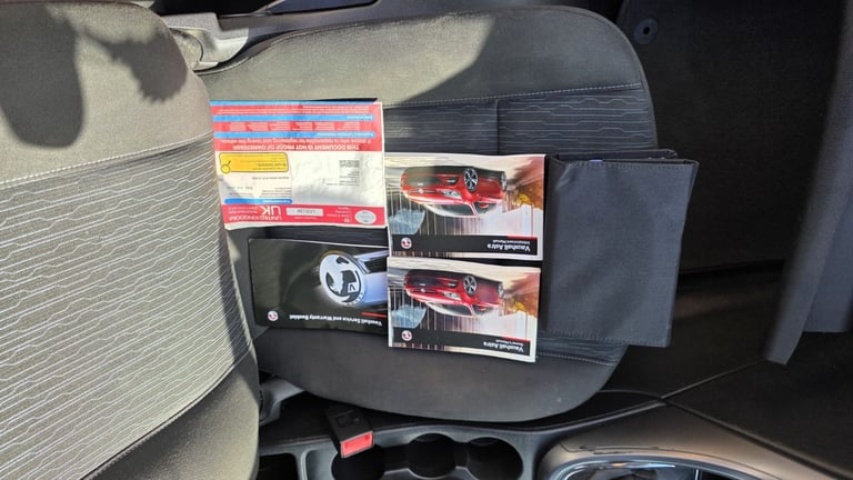 Vauxhall, GTC, Hatchback, 2015, Manual, 1364 (cc), 3 doors